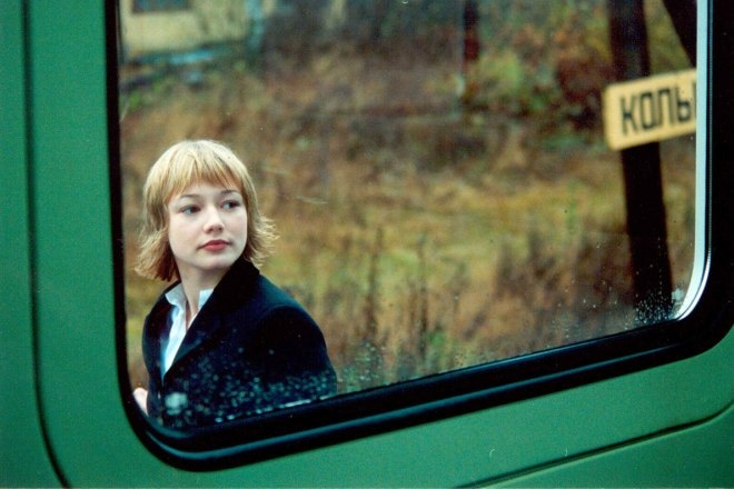 Оксана Акиньшина в фильме "В движении" Оксана Акиньшина в фильме "В движении"