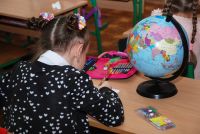 Учителя со всей страны возмутились несправедливым увольнением Виктории.