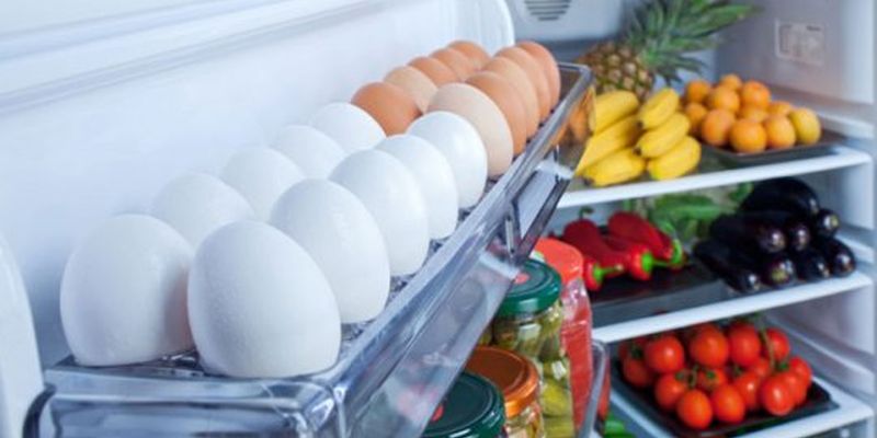 Как правильно хранить продукты в холодильнике удивительно просто, безумно актуально – Полочка для яиц на дверце