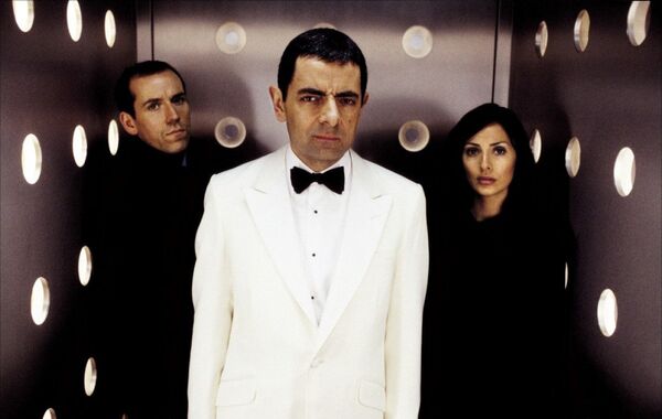 Актер Роуэн Аткинсон в фильме Агент Джонни Инглиш: Перезагрузка (2011) Актер Роуэн Аткинсон в фильме Агент Джонни Инглиш: Перезагрузка (2011)