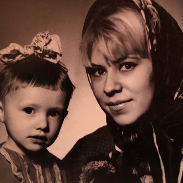 Елена Воробей с мамой