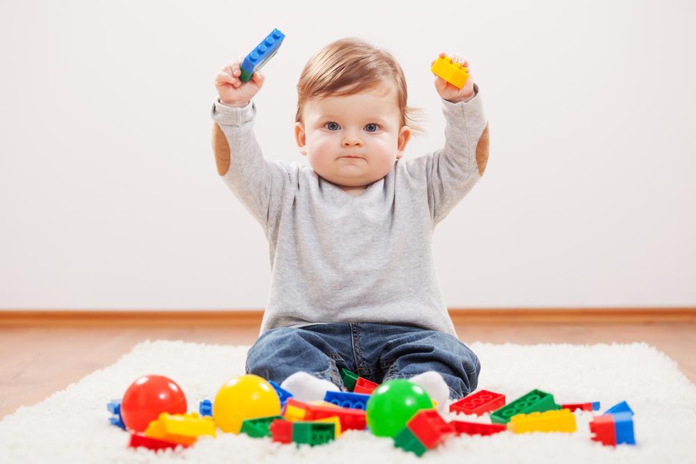 Безопасные игрушки и пространство – важное условий для организации игр малышей
