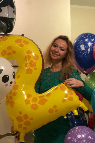 6 декабря Захарова устроила скромную вечеринку в честь дня рождения дочери