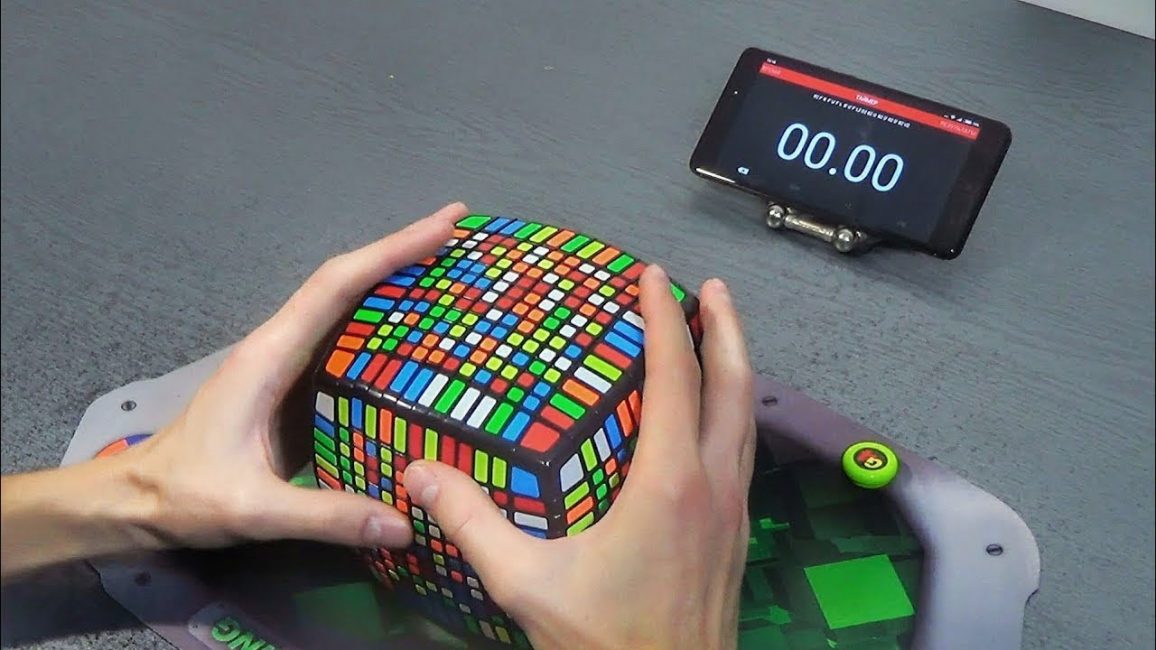 Самый большой кубик Рубика