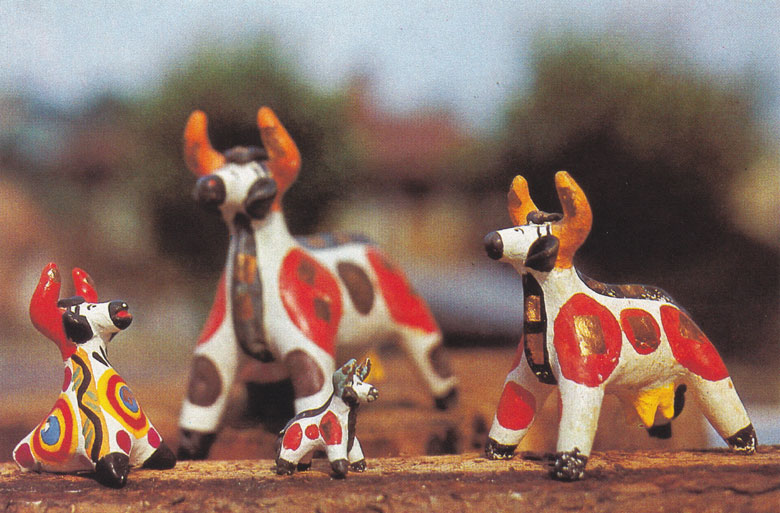 О.И.КОНОВАЛОВА. Игрушки "Коровы" и свистулька. 1969