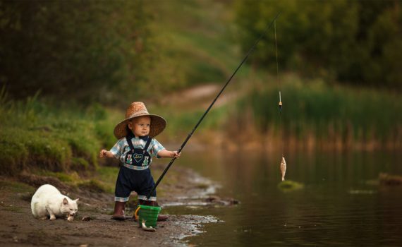 фотосессия на год на природе маленький рыбак