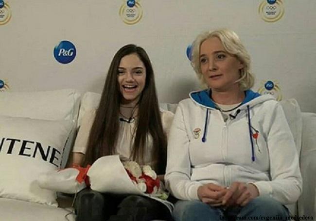 Евгения Медведева с мамой